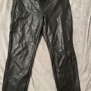 Chico’s black faux No Pocket leather pants vegan